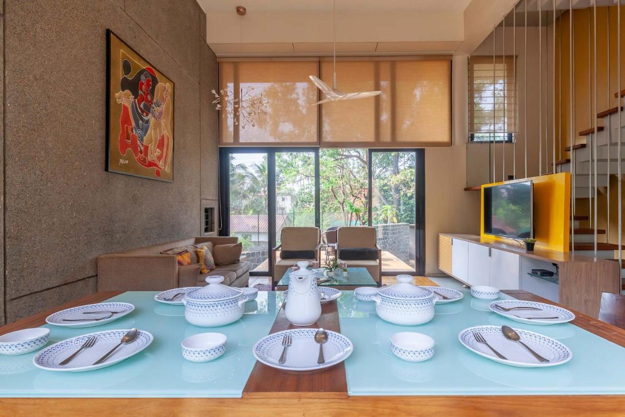לונבלה Villa Foresta By Stayvista With Modern Decor, Swimming Pool & Expansive Lawn For A Perfect Escape מראה חיצוני תמונה