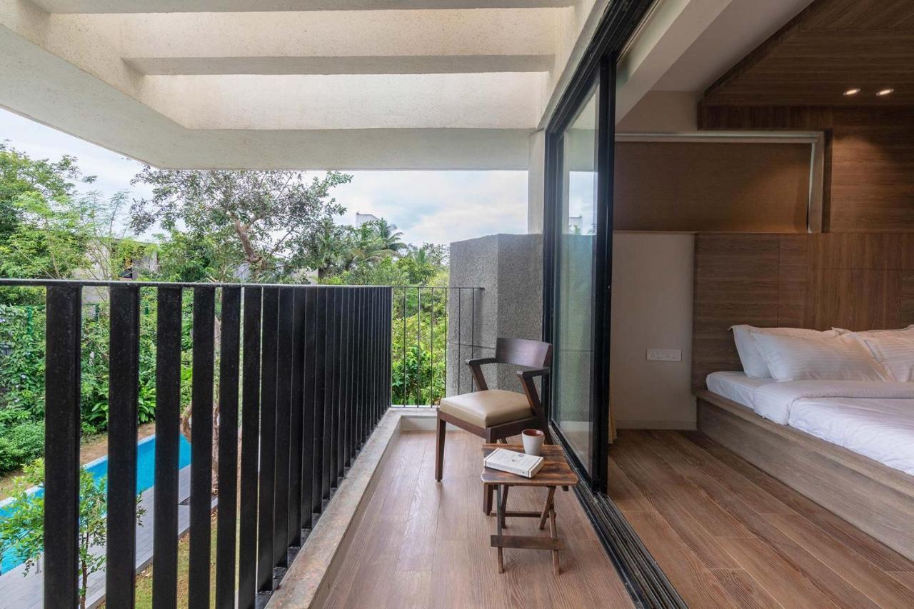 לונבלה Villa Foresta By Stayvista With Modern Decor, Swimming Pool & Expansive Lawn For A Perfect Escape מראה חיצוני תמונה